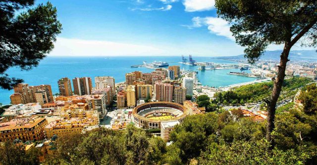 2024 Spanish Marketing Calendar with 20 Dates to Mark