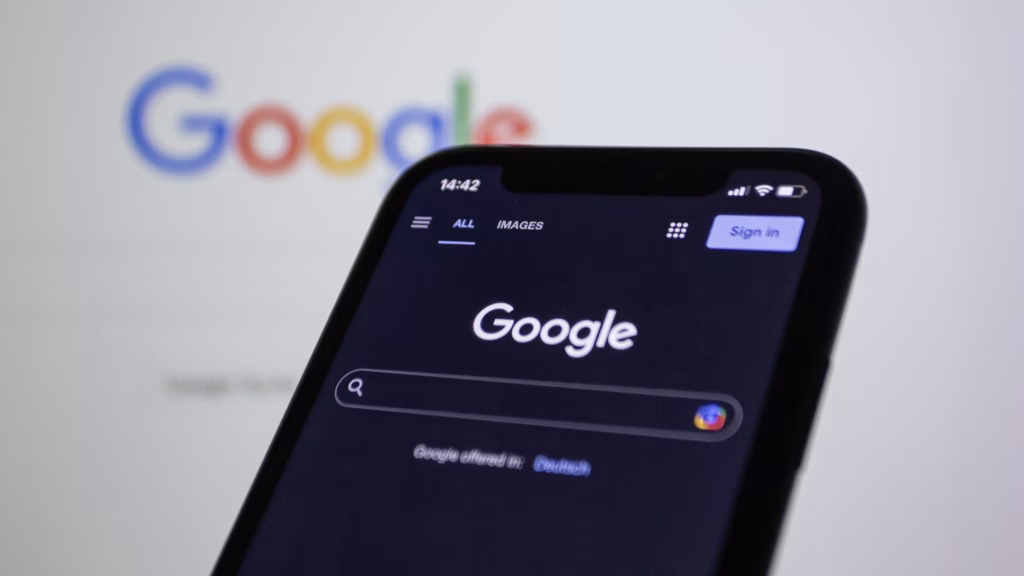 Close up on Google Search on mobile