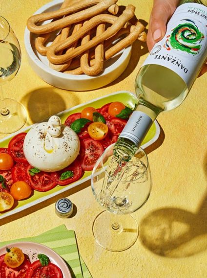 Danzante Wines Background