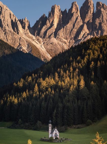Trentino Marketing Background